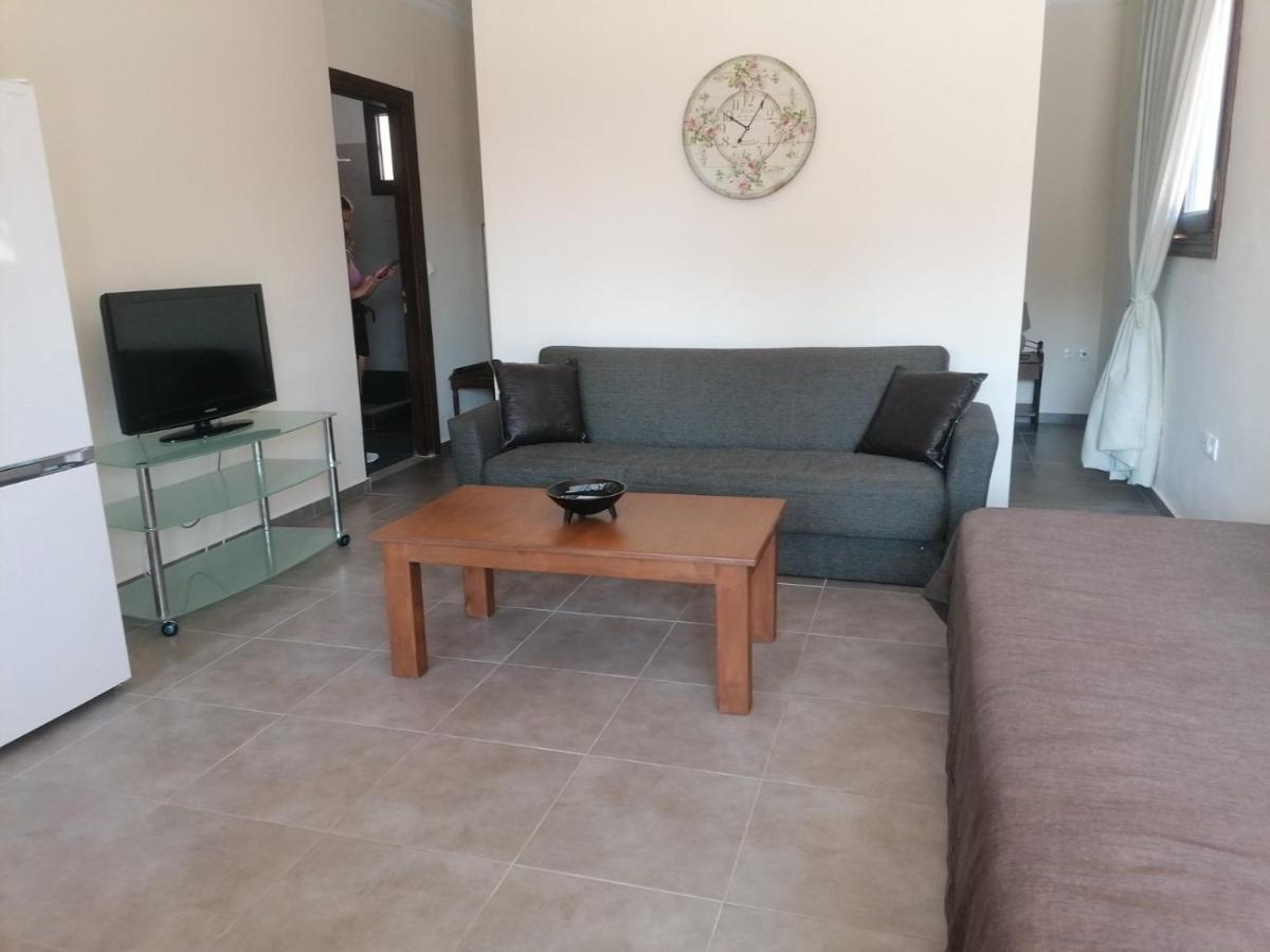 Ionion Fos Aparthotel Nikiana Ngoại thất bức ảnh