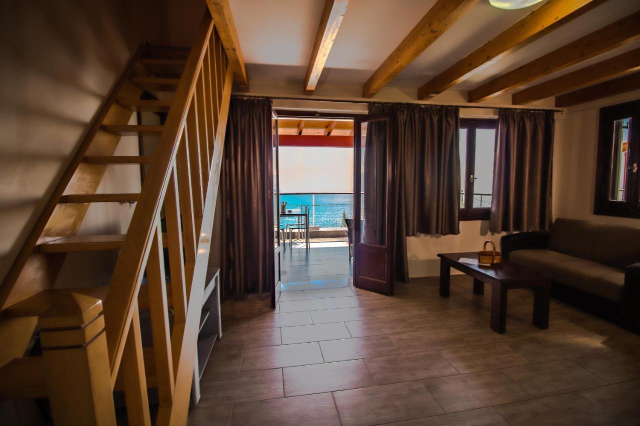 Ionion Fos Aparthotel Nikiana Ngoại thất bức ảnh